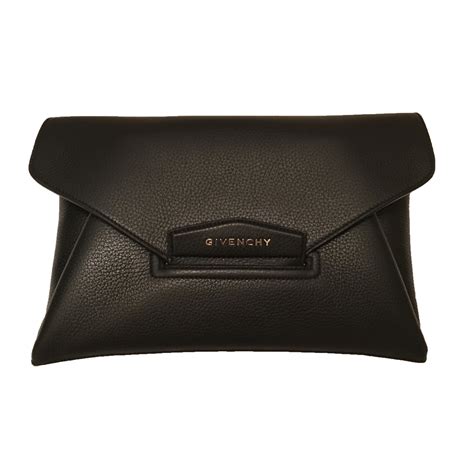 pochette porté épaule antigona givenchy|givenchy antigona collection.